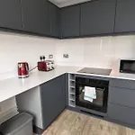 Lejlighed Lovely 1br Penthouse Near Mcr Stadiums Manchester