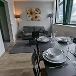 Lejlighed Lovely 1br Penthouse Near Mcr Stadiums