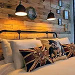 2 Bed Piccadilly Flat Centre Holiday home