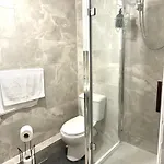 Cozy 1 Bedroom In The Location In Centre