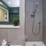 Апартаменты Old Trafford , , 2 Bed Duplex