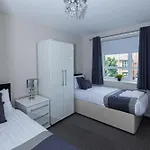 Villa Riverside *
