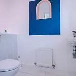 The Eastern Hive - King Bed, 3x Parking, Coop Live & Etihad *