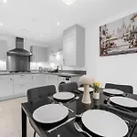 Prázdninový dům Luxurious Stylish Modern *