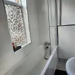 Go Big ! Entire Cozy House For Max 8 People Near Center Casa vacanze Manchester