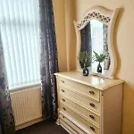 Go Big ! Entire Cozy House For Max 8 People Near Center Manchester
