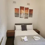 Go Big ! Entire Cozy House For Max 8 People Near Center *