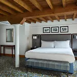 Hotel Marriott Victoria &