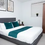 Apartmán Luxury 2 Bedroom And Bathroom In With Balcony Manchester