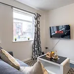 Apartamento Chic 2Br Home For Business Guests Manchester