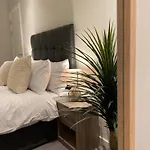 Bohemian With Terrace & Gym Manchester