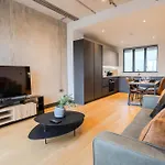 Marron 2br & Walks *