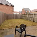 Charming 1br House In Eccles With Free Parking Prázdninový dům *