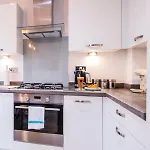 Charming 1br House In Eccles With Free Parking Prázdninový dům *