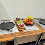 Cozy 5-bed Caldecott Stays-sleep 6 *