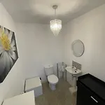 Large 3-bed House Near Etihad & Coop Live *