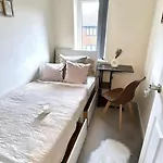 Stylish House Retreat In Manchester