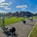 Stylish House Retreat In Feriehus