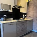 Large 3 Bed - Coop Live -free Parking