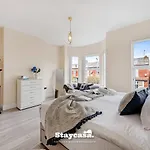 Monton Co-living - Private Self-cater ゲストハウス