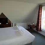Milverton Hotel *