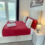 Apartmán Contractor Stays, Fast Wifi, Free Parking, Work *