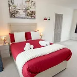 Contractor Stays, Fast Wifi, Free Parking, Work Manchester