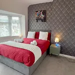 Contractor Stays, Fast Wifi, Free Parking, Work