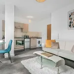 Old Trafford With Free Parking