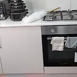 The Ruby Haven, Didsbury - 15mins To Airport - Opp The Christie's Nhs - Sleeps 5 * Manchester