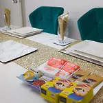 The Ruby Haven, Didsbury - 15mins To Airport - Opp The Christie's Nhs - Sleeps 5 Apartmán Manchester