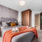 Cityscape Mcr Skyline- 2br, Free Parking, Views Apartment