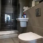 Mega5 Modern 2bedroom Luxury Deansgate-2baths, 2toilets, With Car Park マンチェスター
