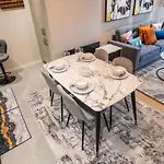 アパート Mega5 Modern 2bedroom Luxury Deansgate-2baths, 2toilets, With Car Park マンチェスター