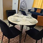 Mega7 Spacious 2bedroom Apartment, 2 Bathrooms, Balcony And Free Parking