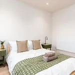 6-bedroom, 6-bathroom Contractor