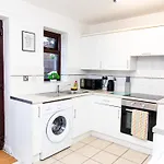 2bedroom Near Etihad Stadium & Coop Live Arena