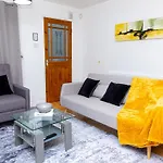 2bedroom Near Etihad Stadium & Coop Live Arena *