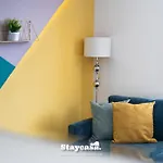 Дом отдыха 3-bedroom House W Free Parking Near Man… - 20042 Манчестер