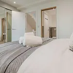 The Hidden - 4br Townhome Roof