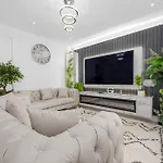 Apartmán Sluxe 4mins To Etihad Stadium And Coop Live