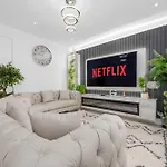 Sluxe 4mins To Etihad Stadium And Coop Live Apartmán