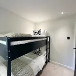 Convenient House By Ankers Contractors With Free Parking Ferienhaus Manchester