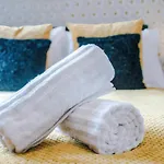 펜션 Spacious 2-Bed Home 5Mins To Co-Op Live & Etihad Campus W Free Parking