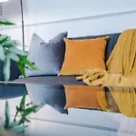 펜션 Spacious 2-Bed Home 5Mins To Co-Op Live & Etihad Campus W Free Parking *