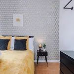 펜션 Spacious 2-Bed Home 5Mins To Co-Op Live & Etihad Campus W Free Parking *