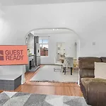 Guestready - Charming In Vibrant Levenshulme Penzion