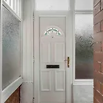 Guestready - Charming In Vibrant Levenshulme 4*
