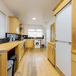 Charming Cosy - Your Retreat Awaits Manchester