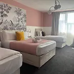 Budget Friendly Private - Free Parking 曼彻斯特